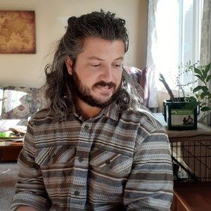 Meet your Posher, Aaron